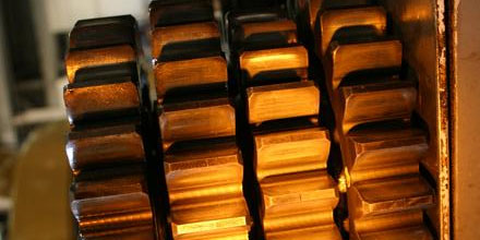 Lubricating Heavily Loaded Gears